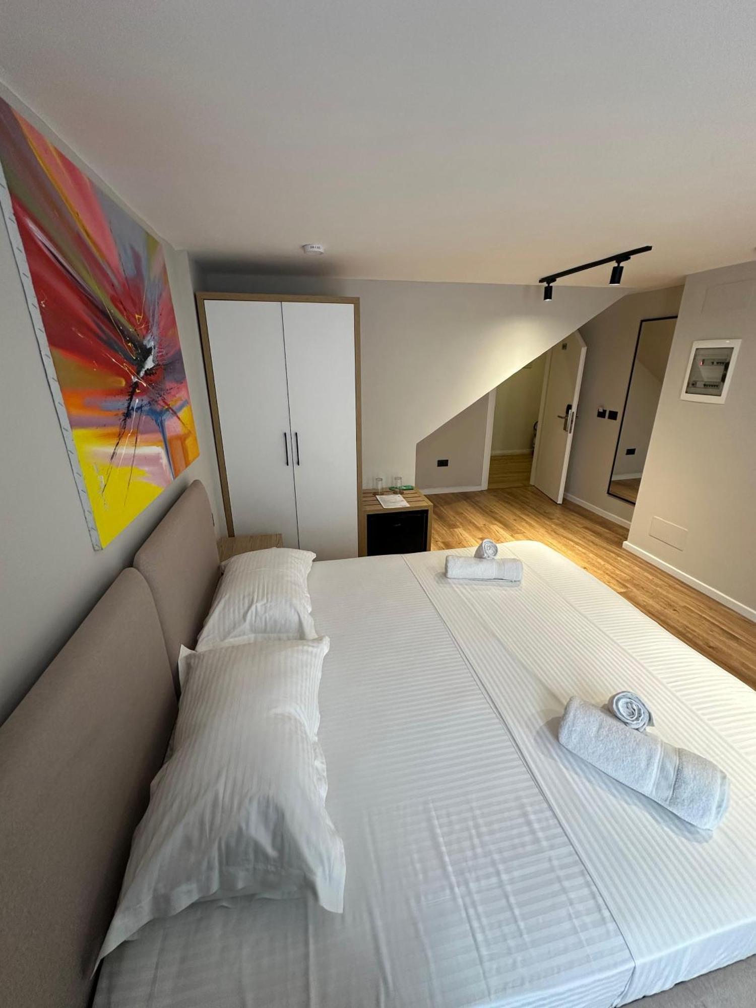 Hotel Bel Ami Tirana 2 Zewnętrze zdjęcie