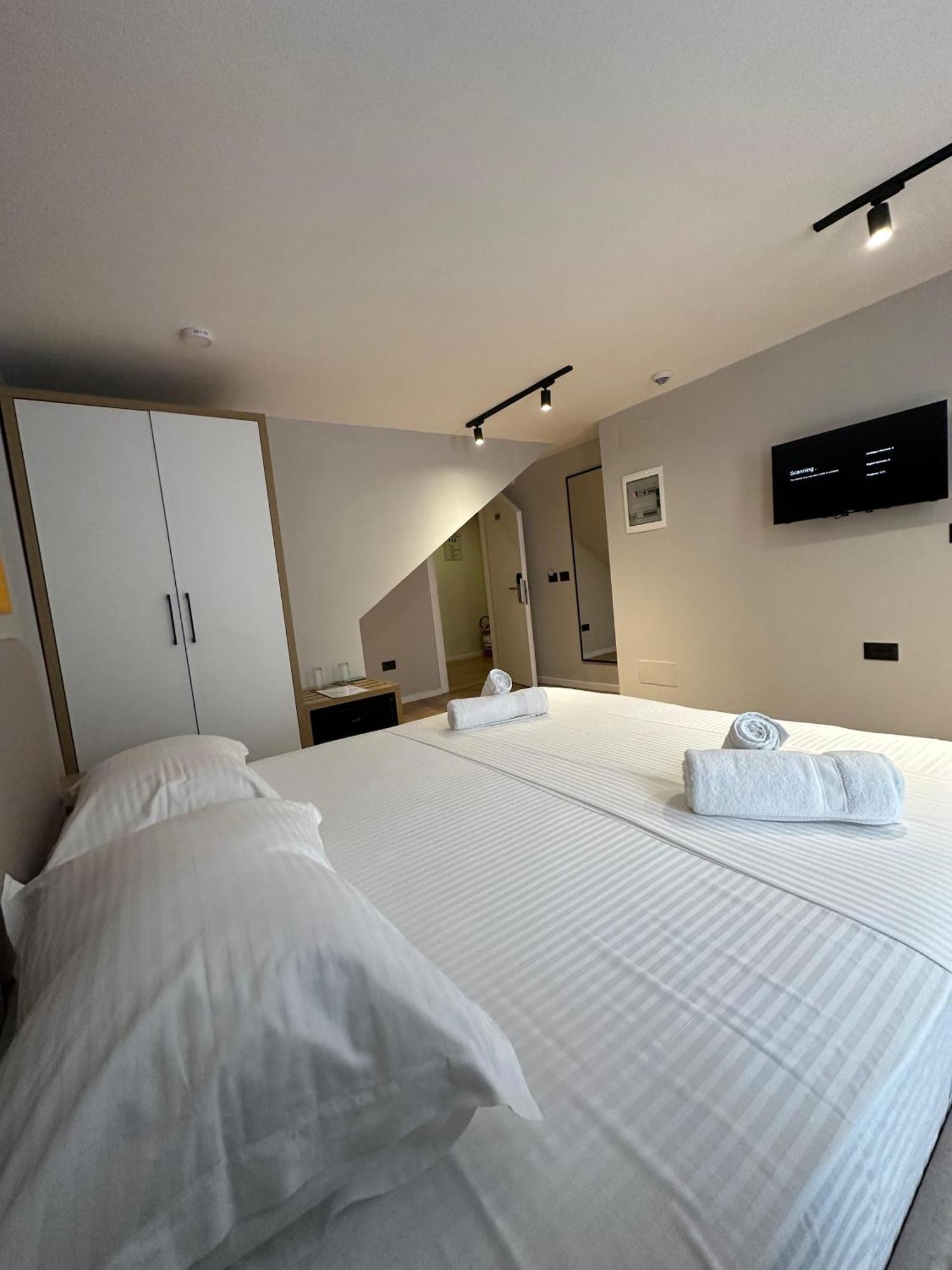 Hotel Bel Ami Tirana 2 Zewnętrze zdjęcie